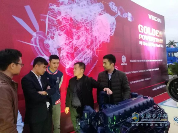 陜汽SHACMAN H3000產品推介會現場