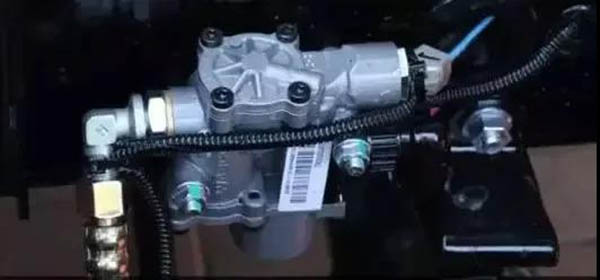 整車標(biāo)配WABCO的ABS系統(tǒng)