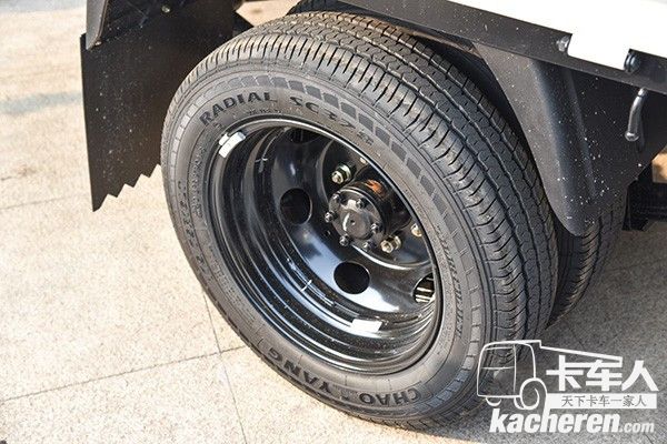 X5轎卡輪胎配備175/75R16規格低滾阻真空子午線輪胎