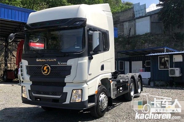 陜汽X3000康明斯牽引車