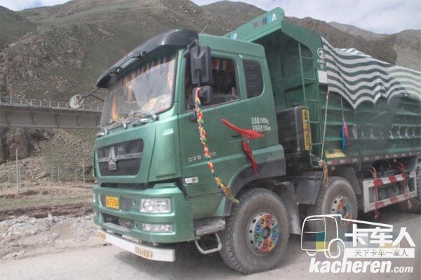 中國重汽產品是109國道的一道風景