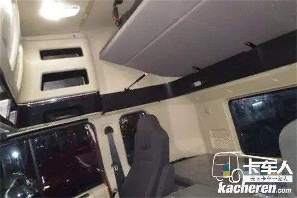 江淮格爾發6X2載貨車駕駛室