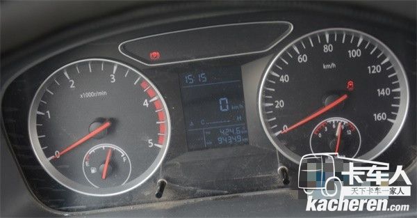 一年零兩個(gè)月的時(shí)間內(nèi)，楊興春的福田時(shí)代M3累積跑了近9.5萬(wàn)公里