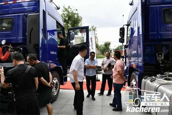 用戶參觀、體驗(yàn)歐曼GTL輕盈版