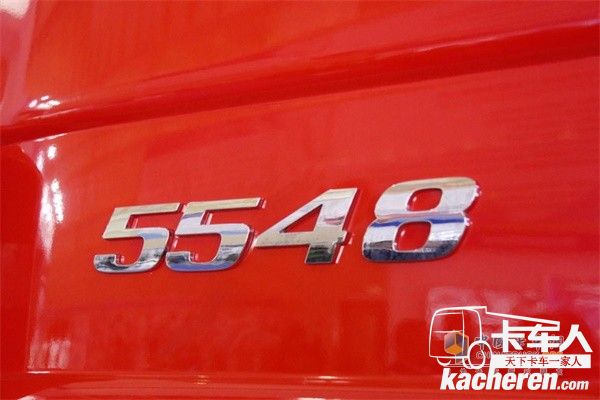 采用奔馳OM501 LA發(fā)動機