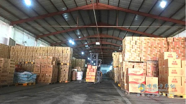 福田奧鈴鴻翔物流倉(cāng)庫(kù)貨物