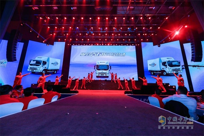 奧鈴發布青春版明星產品