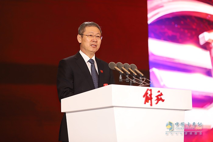 一汽集團總經(jīng)理助理、一汽解放董事長胡漢杰總結(jié)致辭