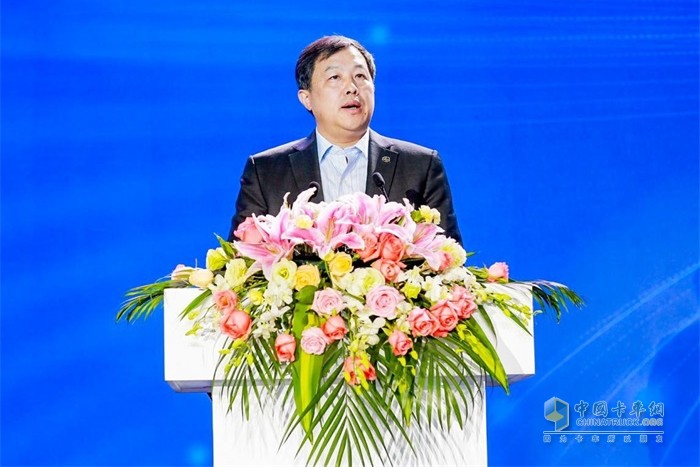 上汽集團(tuán)副總裁藍(lán)青松致辭