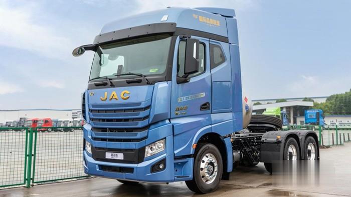 江淮跨越K7 530+大馬力天然氣自動擋牽引車