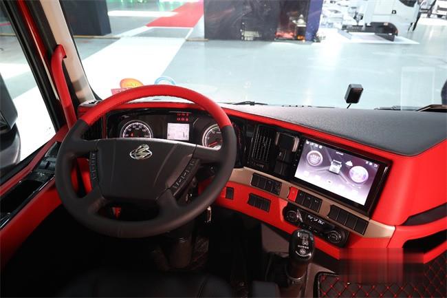 東風柳汽乘龍  房車