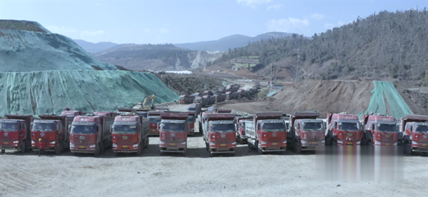 一汽解放 自卸車