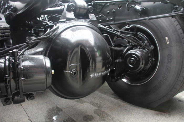 解放的新能源一體化EE架構