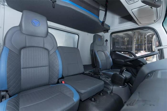 歐航R pro快遞之星駕駛室舒適