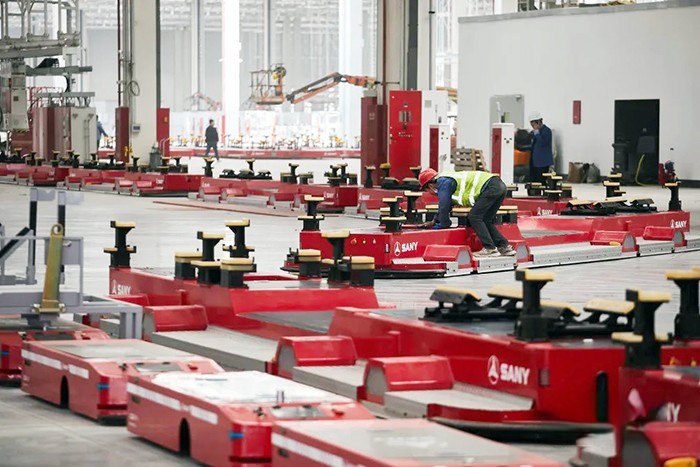 三一集團 智聯(lián)重卡產(chǎn)業(yè)園 整車批量下線