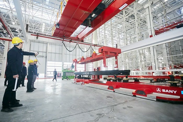 三一集團 智聯(lián)重卡產(chǎn)業(yè)園 整車批量下線