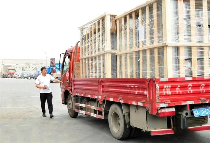 何立國信賴東風輕卡