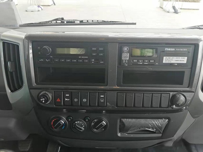 福田時代領航 金牛王 中卡載貨車