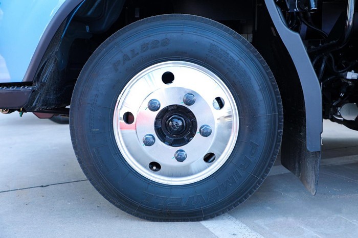 輕量化技術降重的鋁合金輪轂