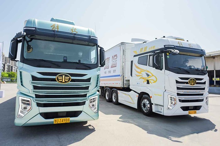 中國公路主干線物流運營實測項目啟動  解放鷹途發車！