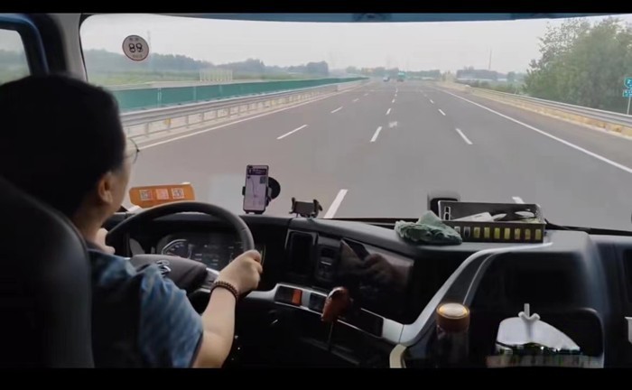 乘龍T7房車首次運(yùn)營(yíng)