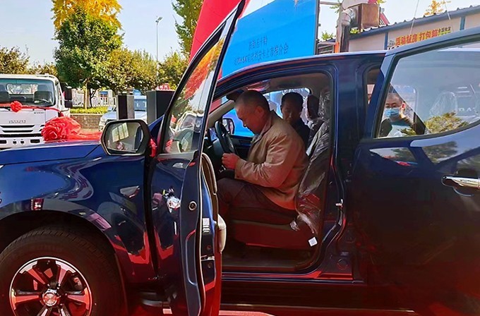 慶鈴五十鈴，TAGA達咖H8AT皮卡，輕卡