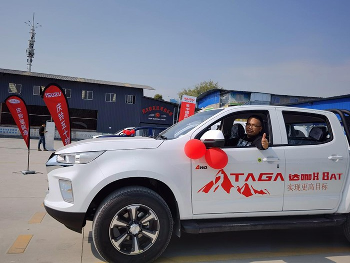 慶鈴五十鈴,TAGA達咖H8AT皮卡,輕卡