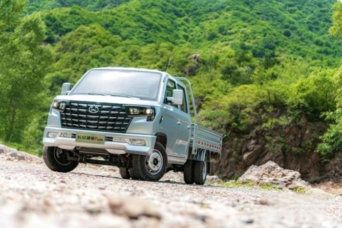 不止情侶檔，更有創富檔，長安凱程雙卡PLUS鉅惠“甜蜜暴擊”