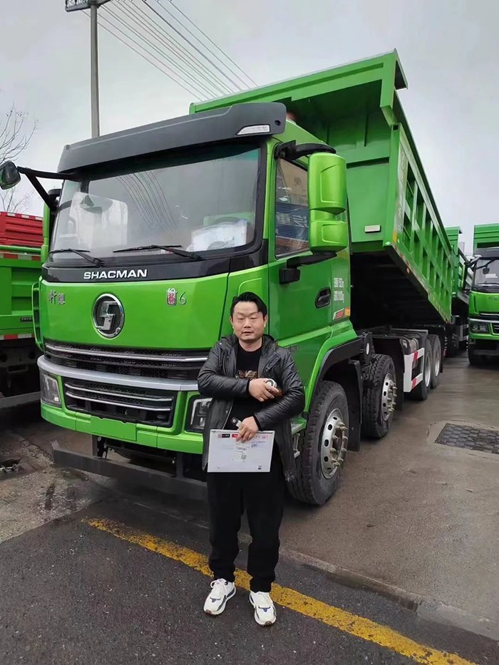 多地交車忙 陜汽商用車助力客戶的財富之路