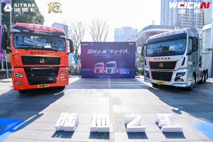 汕德卡680馬力高端重卡 擎領高效物流新時代