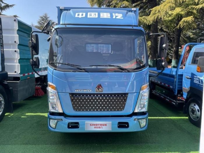 年會6款產(chǎn)品吸睛！重汽賣輕卡和小卡 也要爭第一