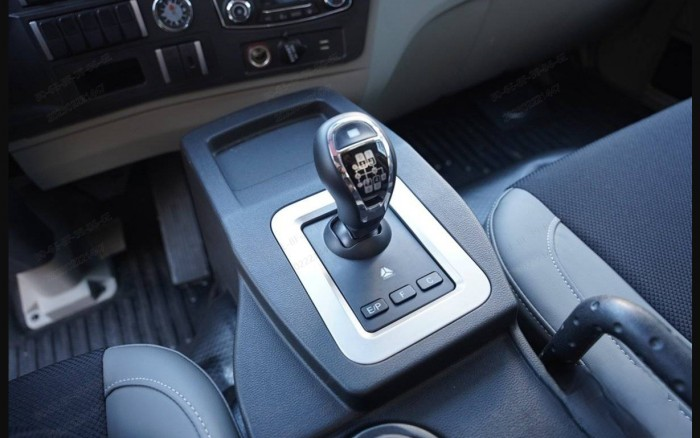 年會6款產(chǎn)品吸睛！重汽賣輕卡和小卡 也要爭第一