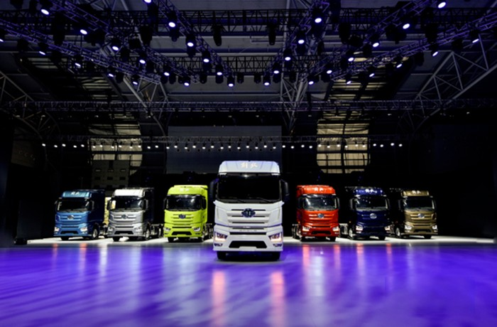 以品牌賦能終端,一汽解放摘得TCO定制化解決方案品牌大獎