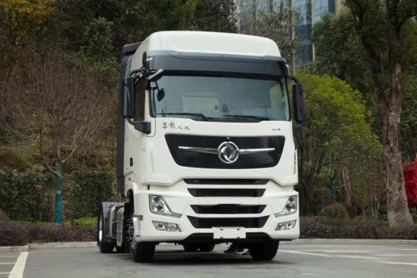 一年可省2.4萬(wàn) 東風(fēng)天龍KX王者版獲值得用戶信賴節(jié)油運(yùn)輸牽引車(chē)