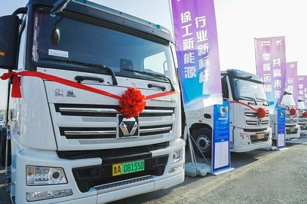 “換”綠進行時！徐工新能源換電牽引車落子泉城