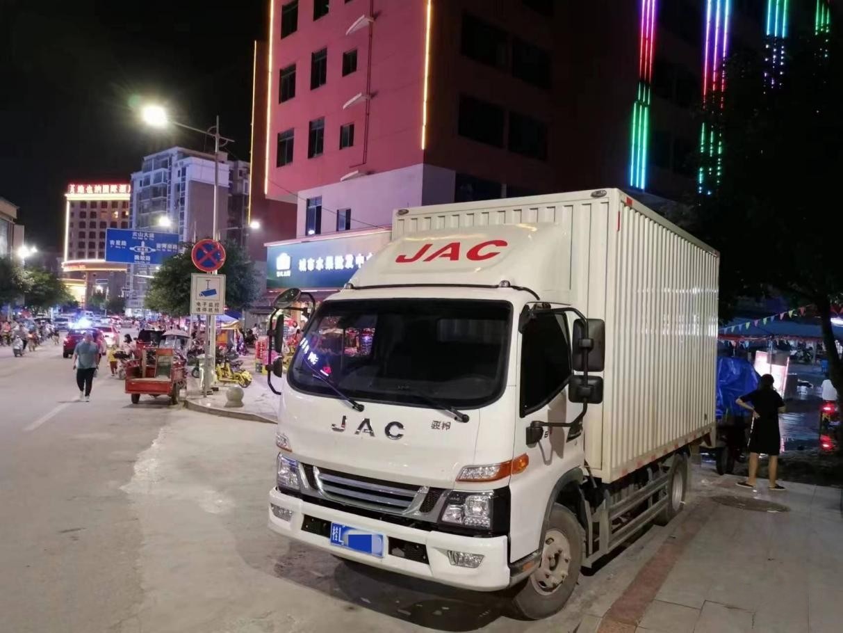 拉水果跑運輸，他說江淮1卡駿鈴讓他快人一步