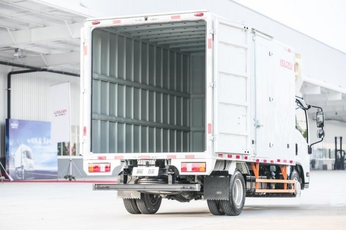 吹響春耕號(hào)角,江西五十鈴翼放輕卡農(nóng)資運(yùn)輸助農(nóng)忙