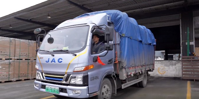 混動1號·駿鈴聚寶盆城內城際暢通無憂，為成都涂老板創造更多價值！