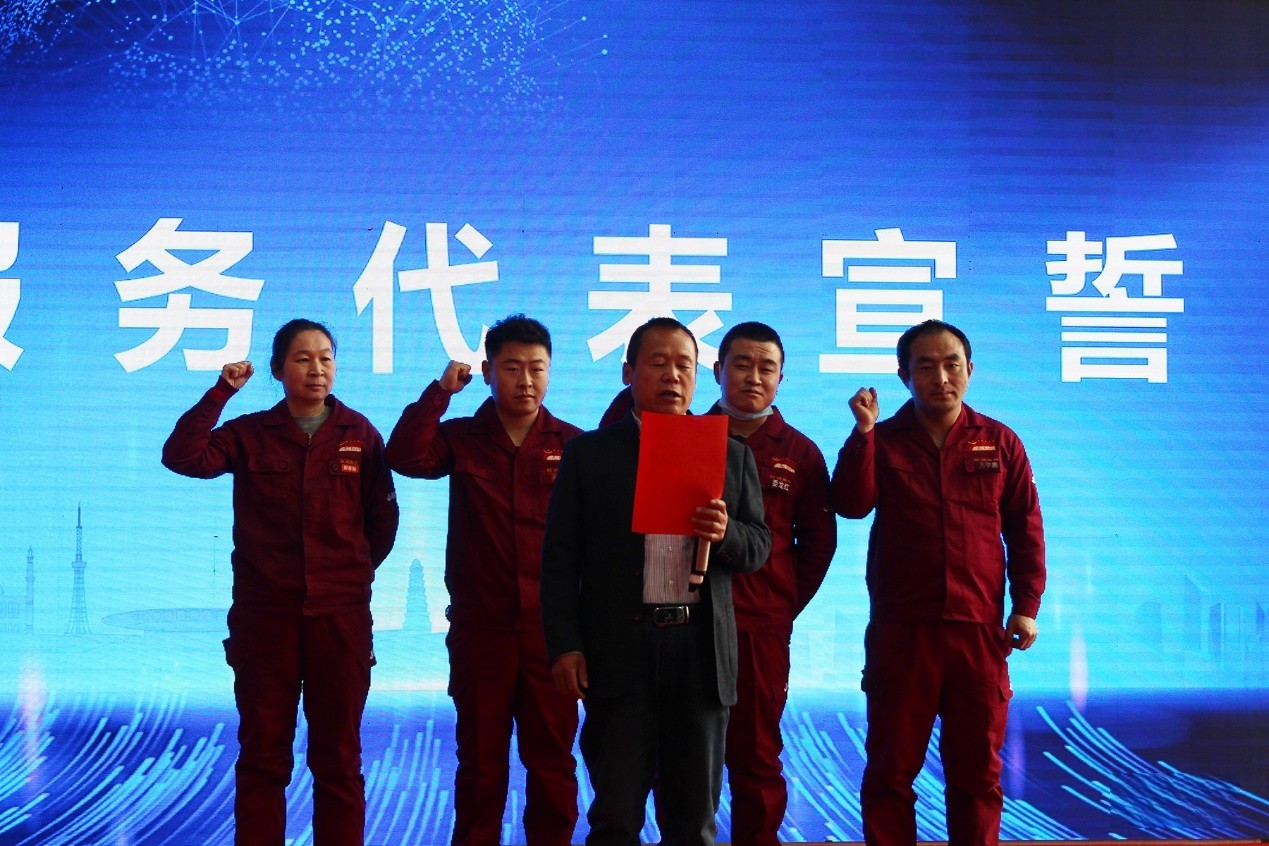 首批30臺 戰略簽署146臺 江淮康鈴氣體機1號新疆交車