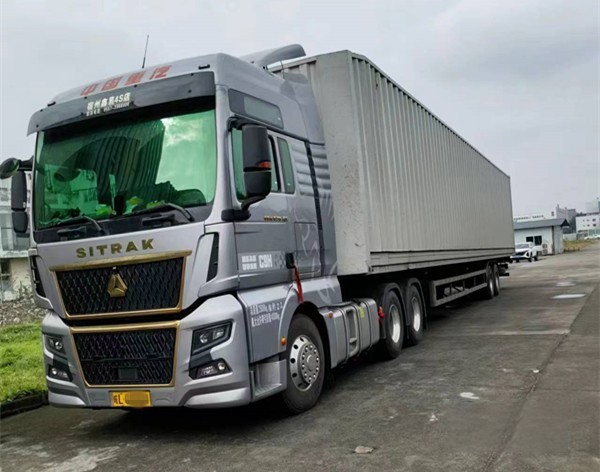 安徽鹿老板：三輛運輸利器皆是中國重汽 汕德卡C9H又成最佳拍檔