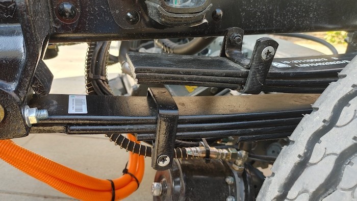 中國重汽藍(lán)立方新能源輕卡上市！ 現(xiàn)場秒斬120輛大單！