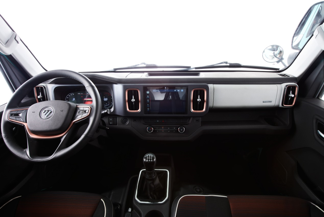 開著奧鈴M卡房車出發，享受美好Vanlife