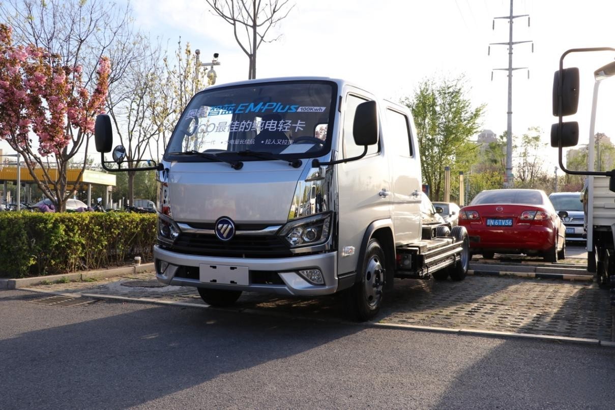 其中，以奧鈴智藍(lán)為代表的新能源銷量同比增長110.3%，表現(xiàn)極為亮眼。