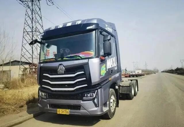 唐振輝：買車我就認定中國重汽！豪沃MAX燃氣版值得買！