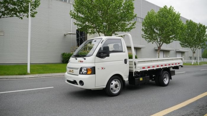 女性福音 小巧靈活的江淮1卡愷達X5出高端自動擋啦！