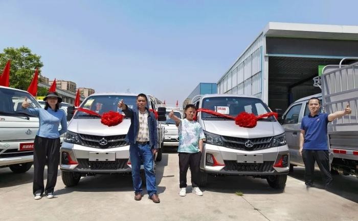 人氣火爆，持續熱銷！長安跨越王X7強勢引爆高端小輕卡市場！