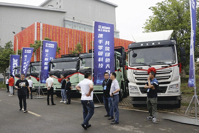 徐工新能源重卡西南大區(qū)4S店開(kāi)門(mén)迎客