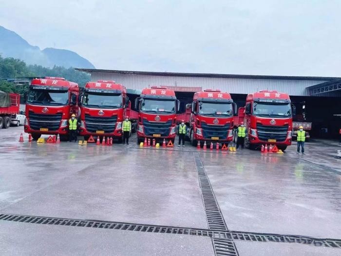 從小公司到12000平米廠房，乘龍用13年助力鴻泰冶金崛起