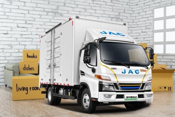 搬家運輸怕限行？他用江淮1卡駿鈴聚寶盆帶著老鄉一起致富