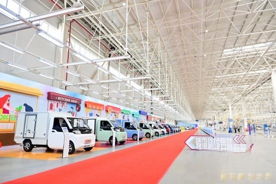 城市煥新顏！北汽雷馳新能源MINI卡打造城市風景線